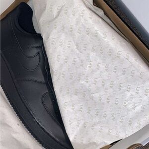 Black Nike Air Force 1 '07